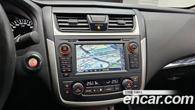 Nissan 알티마 L33, 2017 14