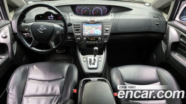 KG모빌리티(SsangYong) Korando 투리스모 4WD TX 9인승, 2018 7