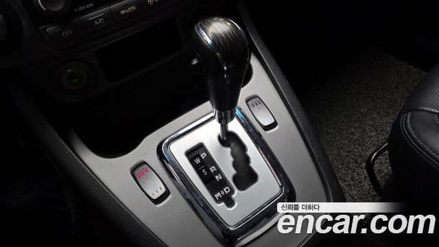 KG모빌리티(SsangYong) Korando 투리스모 4WD TX 9인승, 2018 9