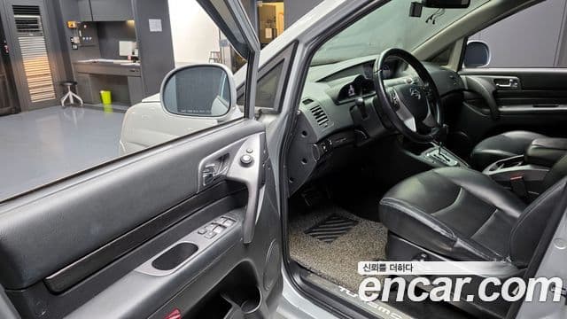 KG모빌리티(SsangYong) Korando 투리스모 4WD TX 9인승, 2018 11