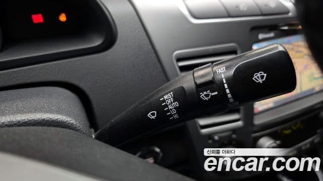 KG모빌리티(SsangYong) Korando 투리스모 4WD TX 9인승, 2018 17