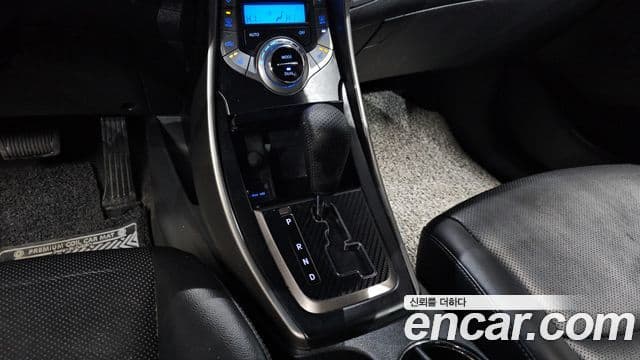 Hyundai Avante MD M16 GDI Avenue, 2014 9