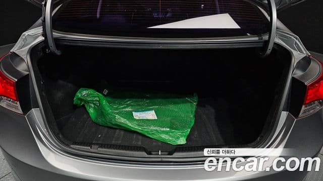 Hyundai Avante MD M16 GDI Avenue, 2014 20