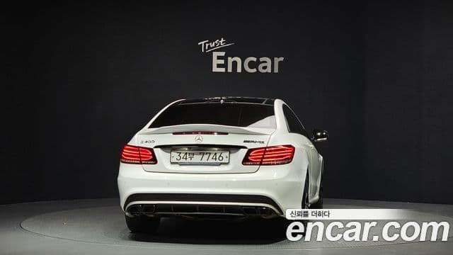 Mercedes-Benz E-класс W212 E400 купе, 2016 4