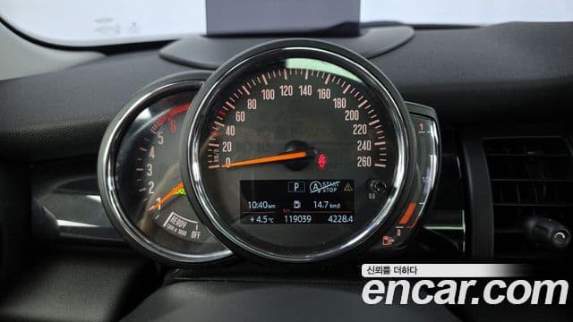 Mini Cooper D 3세대, 2019 8