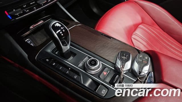 Maserati Levante Luxury, 2017 9