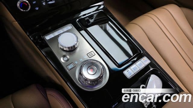 Genesis G80 (RG3) бензин 2.5 турбо 2WD, 2025 9