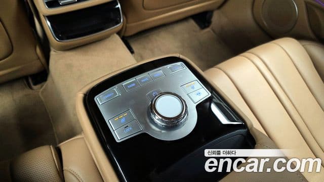 Genesis G80 (RG3) бензин 2.5 турбо 2WD, 2025 18