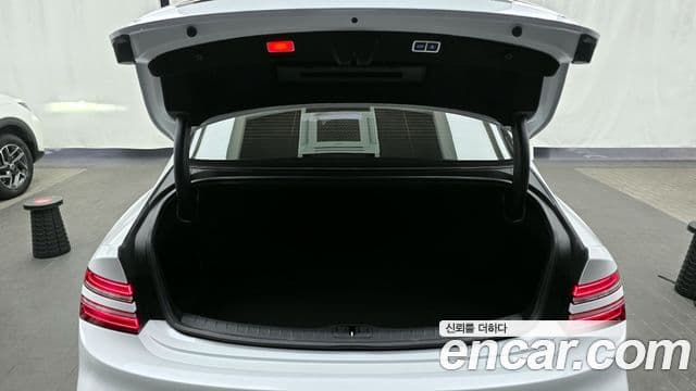 Genesis G80 (RG3) бензин 2.5 турбо 2WD, 2025 20