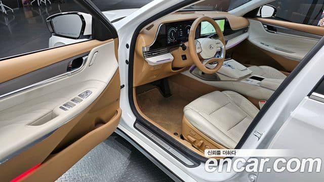 Hyundai The / новый New Grandeur IG гибрид Calligraphy, 2021 11