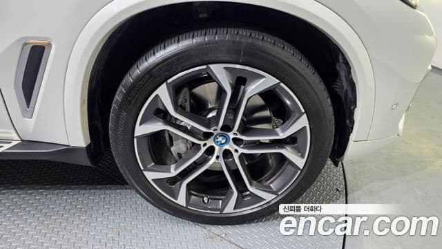 BMW X5 (G05) xDrive 45e xLine, 2022 все фото