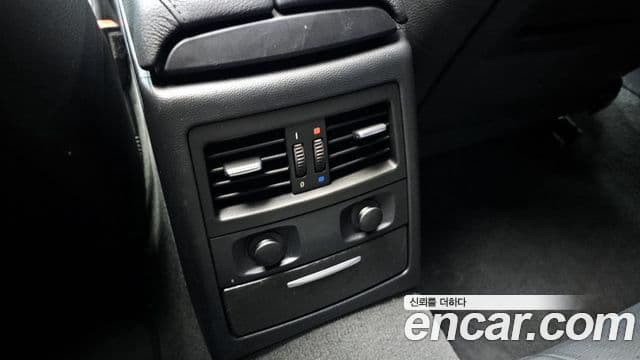 BMW 3시리즈 (E90) 320i седан, 2009 17