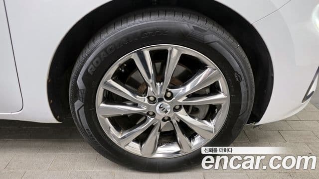 Kia The / новый New Carnival Prestige, 2019 все фото