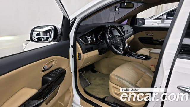 Kia The / новый New Carnival Prestige, 2019 10