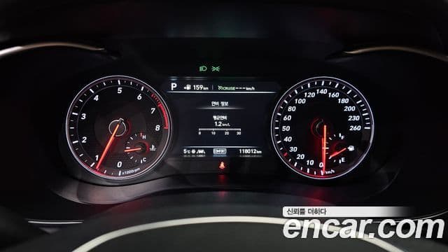 Genesis G70 Elite, 2019 8