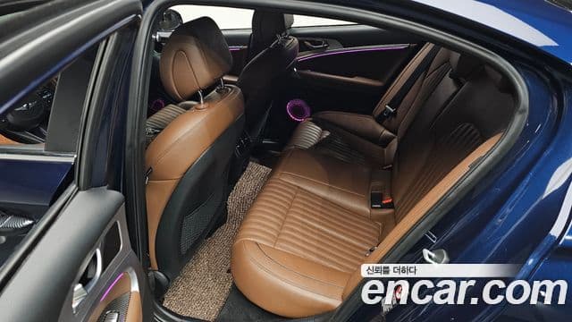 Genesis G70 Elite, 2019 12