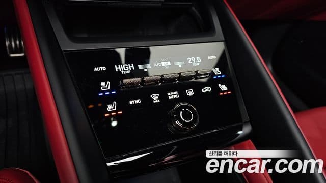 Porsche Macan EV турбо, 2025 16