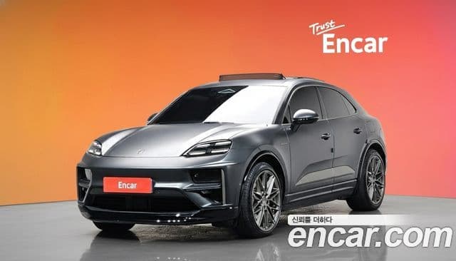 Porsche Macan EV турбо, 2025 1