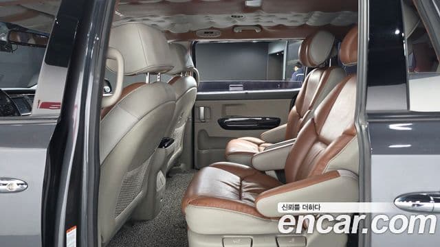 Kia All New Carnival VIP, 2016 7