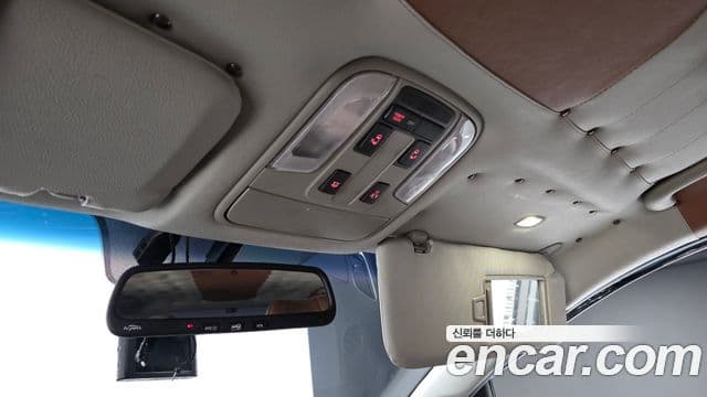 Kia All New Carnival VIP, 2016 12