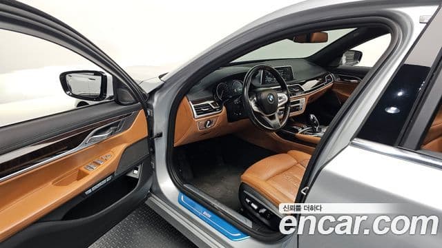 BMW 7시리즈 (G11), 2016 10