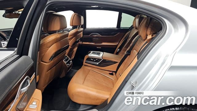 BMW 7시리즈 (G11), 2016 12