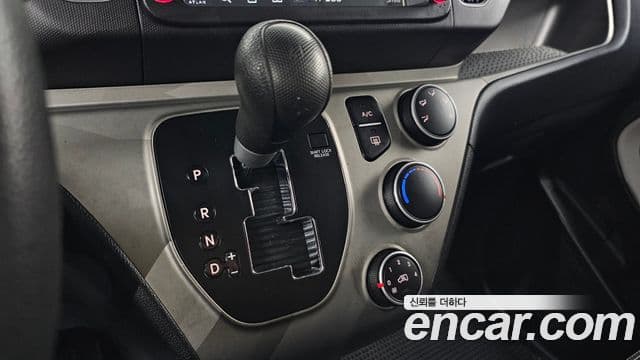 Kia Ray Deluxe, 2012 9