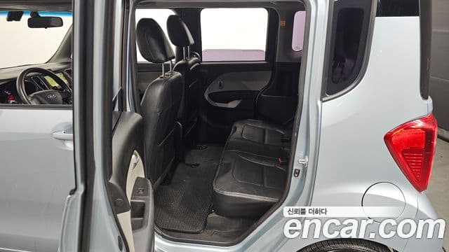 Kia Ray Deluxe, 2012 11