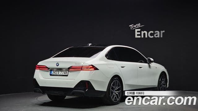BMW 5시리즈 (G60) 520i M Sport, 2025 2