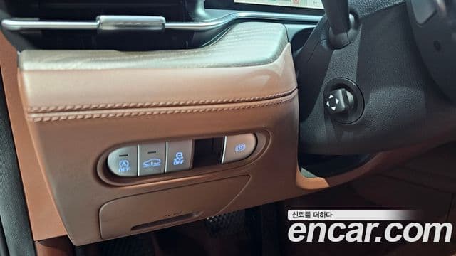 Genesis G90 (RS4) бензин 3.5 турбо AWD, 2022 14