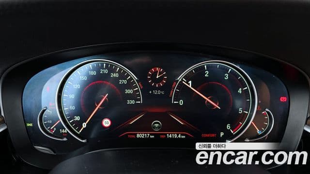 BMW 5시리즈 (G30) 520d xDrive M Sport Plus, 2017 8