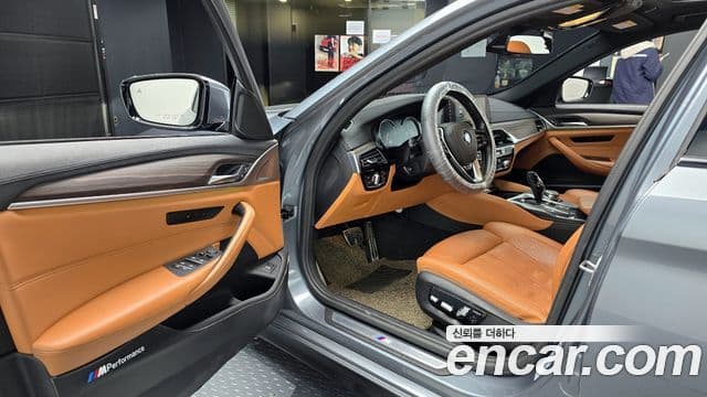 BMW 5시리즈 (G30) 520d xDrive M Sport Plus, 2017 11