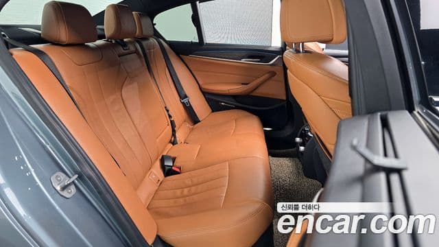 BMW 5시리즈 (G30) 520d xDrive M Sport Plus, 2017 12