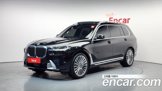BMW X7 (G07) xDrive 40i Design Pure Excellence 6인승, 2024 1
