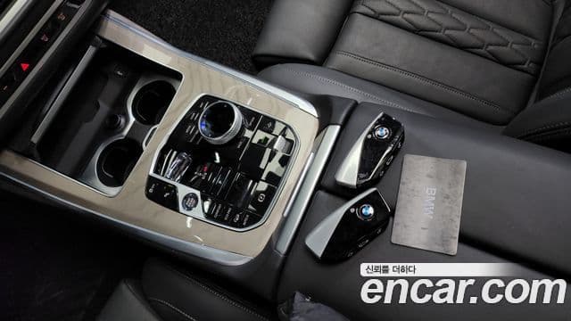 BMW X7 (G07) xDrive 40i Design Pure Excellence 6인승, 2024 9