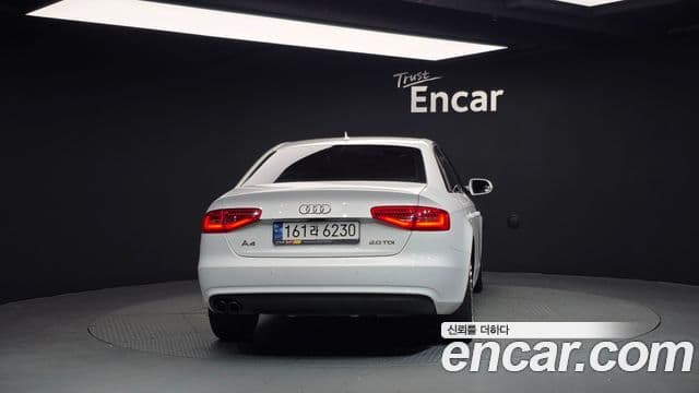 Audi New A4 B8, 2013 4