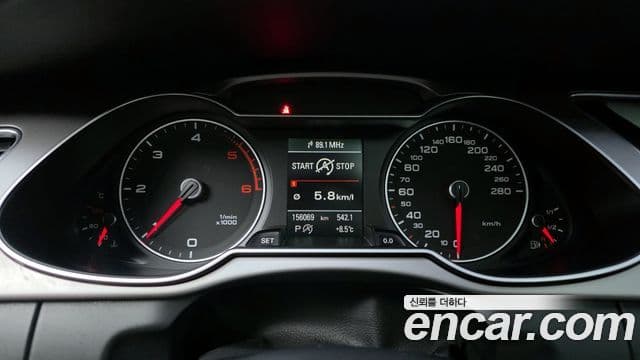 Audi New A4 B8, 2013 8