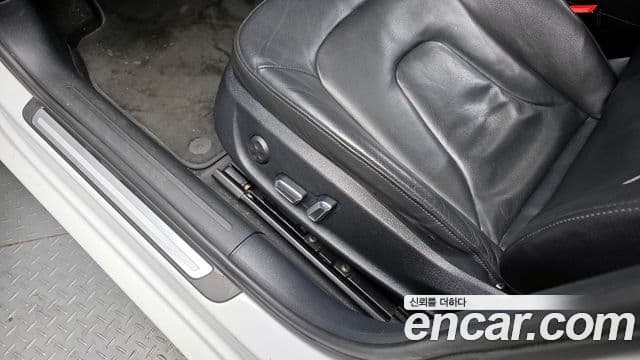 Audi New A4 B8, 2013 17