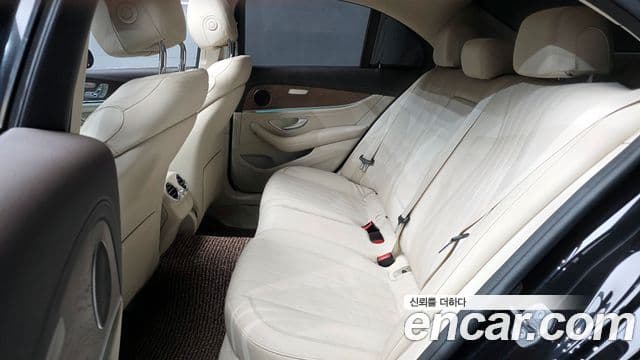 Mercedes-Benz E-класс W213 Exclusive, 2017 12