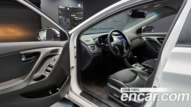 Hyundai Avante MD M16 GDI top, 2011 11