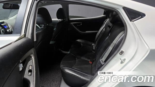 Hyundai Avante MD M16 GDI top, 2011 13