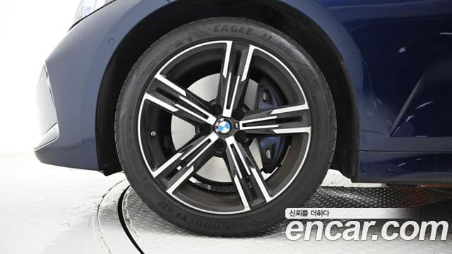 BMW 3시리즈 (G20) 320i M Sport, 2025 все фото