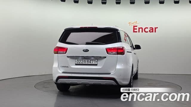 Kia All New Carnival Prestige, 2016 4