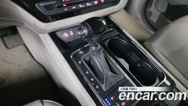 Kia All New Carnival Prestige, 2016 9