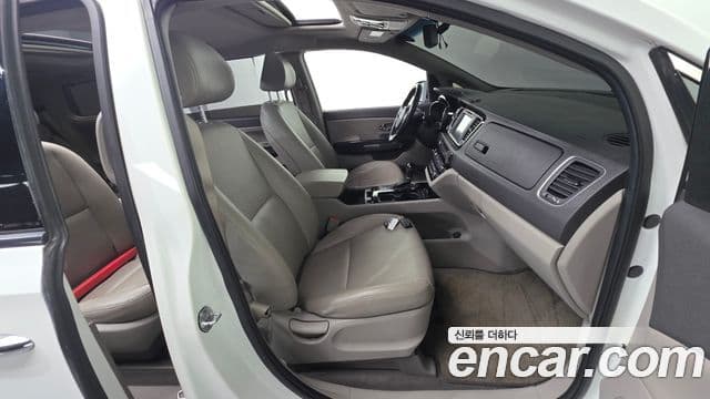Kia All New Carnival Prestige, 2016 10