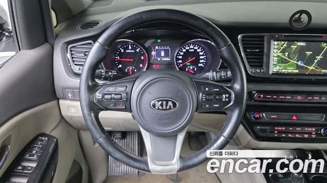 Kia All New Carnival Prestige, 2016 14