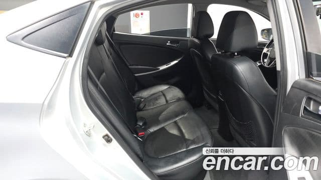 Hyundai Accent(новый кузов / новое поколение) Modern, 2015 12