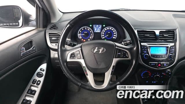 Hyundai Accent(новый кузов / новое поколение) Modern, 2015 13