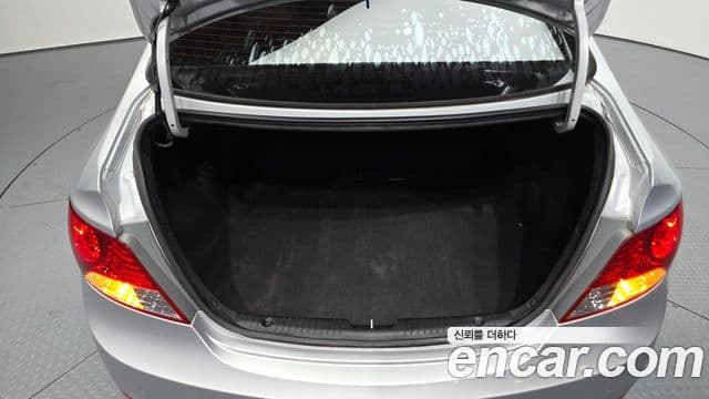 Hyundai Accent(новый кузов / новое поколение) Modern, 2015 20