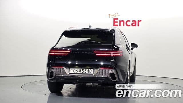 Genesis GV70, 2021 4